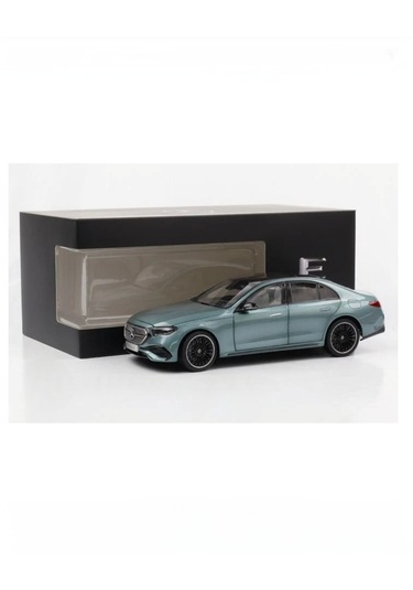 IScale Mercedes New E Class / W214 2024 – 1/18, Métal Monté, Neuve