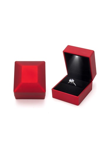 Springsun Kırmızı Mat Boya Led Işıklı Yüzük Kutusu - Gizli Menteşeli, 6.3x5.8x5 Cm, Iç Ölçü 4.5x5 Cm Kırmızı