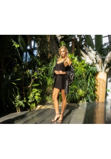 Laperissa Kadın Siyah Parlak Saten Gecelik Ve Sabahlık Takımı Zarif Ve Modern 2 Li Set Siyah