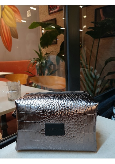 Meryy Collection Rugan Suni Deri Görünümlü Makyaj Çantası