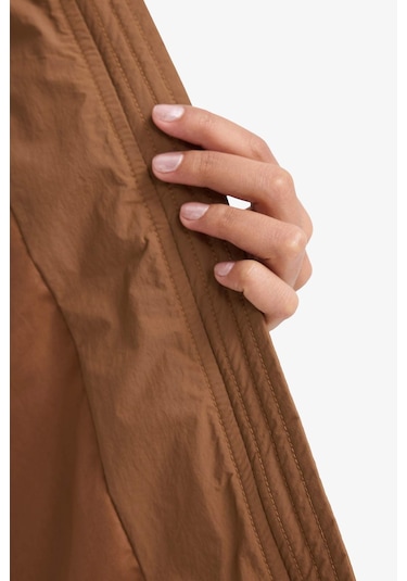 Defacto Regular Fit Kapüşonlu Fermuarlı Beli Lastikli Şişme Yelek E8592ax25aubn561 Kahve