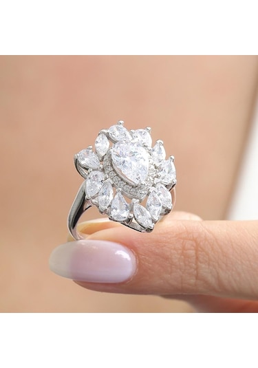 Mia Vento Effective Diamond İstanbul İhtişamı Işıltılı Gümüş Yüzük