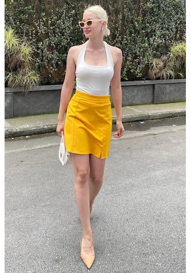 Madmext Sarı Yüksek Bel Önden Yırtmaçlı Kısa Etek Mg2086 Sarı