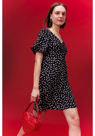 Defacto V Yaka Puantiyeli Maroken Mini Kısa Kollu Elbise B0127AX24SPBK27