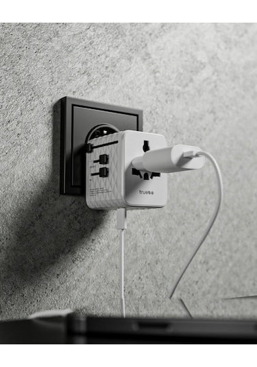 Truebo Multitravel Travel Adapter & Charger Evrensel Seyahat Adaptörü