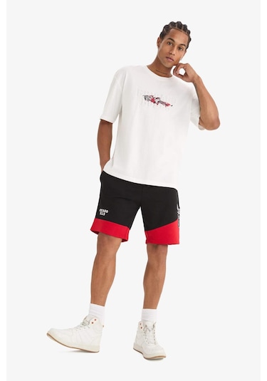 DeFactoFit NBA Chicago Bulls Standart Fit Düz Paça Şort B9894AX25SPBK81