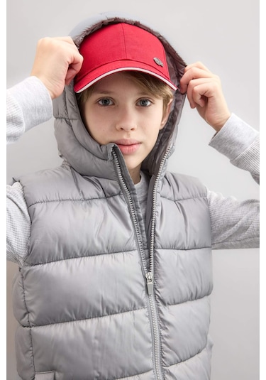 Defacto Erkek Çocuk Su İtici Kapüşonlu Fermuarlı Şişme Yelek C4334A824AUGR253 Gri