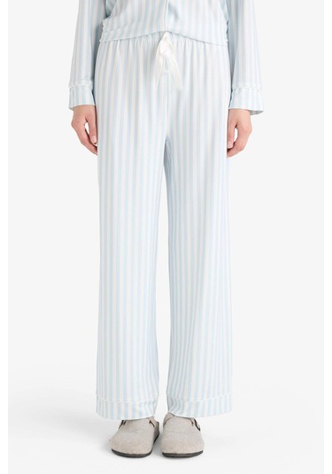 Defacto Pijama Takımı Regular Fit Çizgili Uzun Kollu Üst Uzun Alt-fall İn Love G2395ax25aube772 Mavi Defacto Pijama Takımı Regular Fit Çizgili Uzun Kollu Üst Uzun Alt-fall İn Love G2395ax25aube772 Mavi