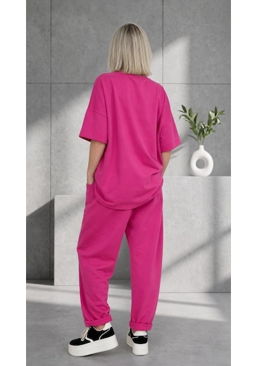 Byemelika Üzeri Taş Baskı Detaylı, Oversive, Bel Lastik Detaylı Bluz & Pantolon Takım Pembe Byemelika Üzeri Taş Baskı Detaylı, Oversive, Bel Lastik Detaylı Bluz & Pantolon Takım Pembe