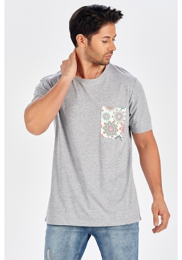 Peraluna Cep Desenli Düz Kesim Açık Gri Pamuklu Erkek T-Shirt-Gri