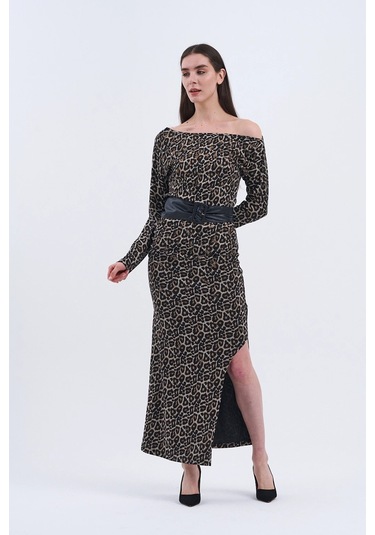 Şıklığın Yeni Tanımı Etek Bluz İkili Takım Koleksiyonumuzla Tarzınıza Güç Katın Siyah