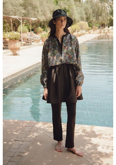 Manuka Rüzgarlıklı 3'lü Tesettür Mayo Takımı Tıny Flower Çok Renkli - Siyah