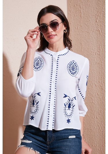 Lela Nakış Işlemeli Truvakar Kol Hakim Yaka Pamuklu Şile Bezi Bayan Gömlek 611Bz0044 Beyaz-Indigo