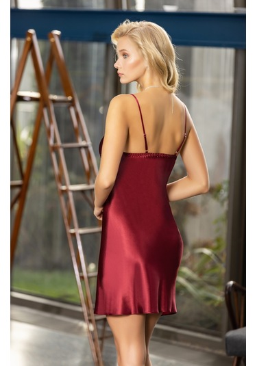 Laperissa Kadın Bordo Saten Kuşaklı Gecelik Ve Sabahlık Takımı Şık Ve Zarif 2 Li Set Bordo