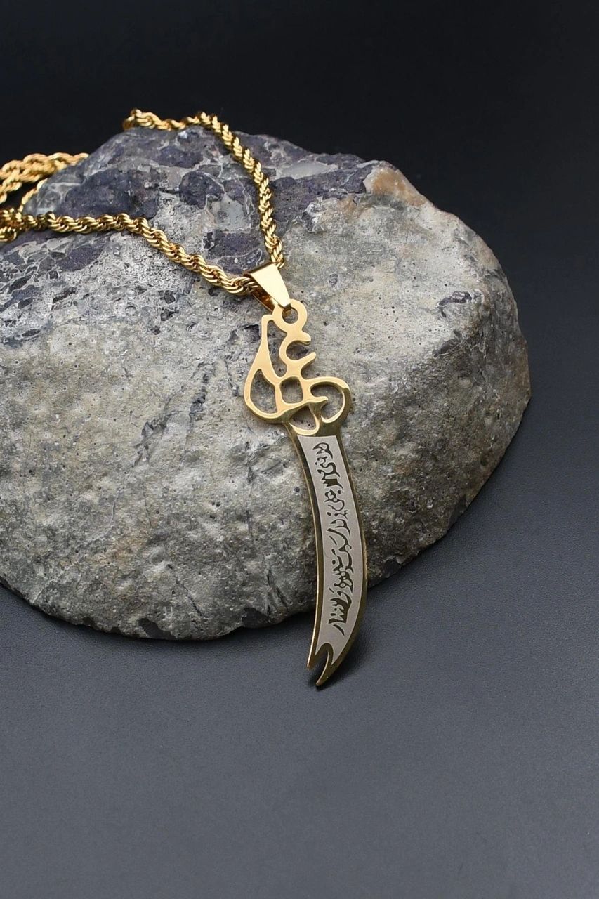 La Feta İlla Ali La Seyfe İlla Zülfikar Yazlı Kolye Paslanmaz Çelik Zincir Altın Kaplama 3mm 902307 Altın