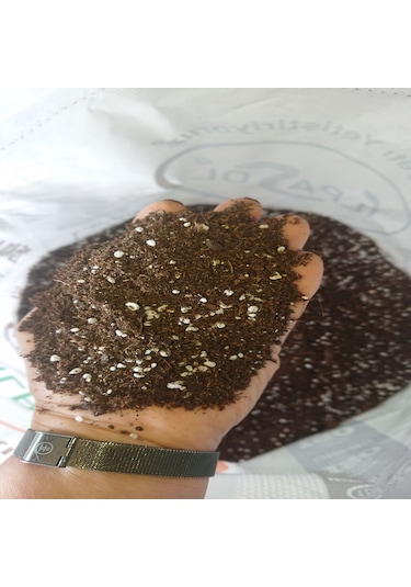 İlpasol Torfsoil Saksı ve Çiçek Toprağı 10L