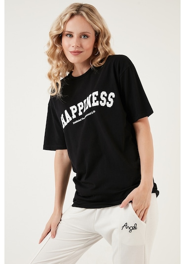 Lela Baskılı Pamuklu Oversize Bisiklet Yaka Bayan T Shirt 541Happiness Siyah Lela Baskılı Pamuklu Oversize Bisiklet Yaka Bayan T Shirt 541Happiness Siyah