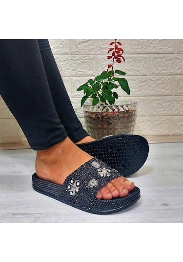Pienn 20622 Siyah Taşlı Şık Kadın Terlik Siyah