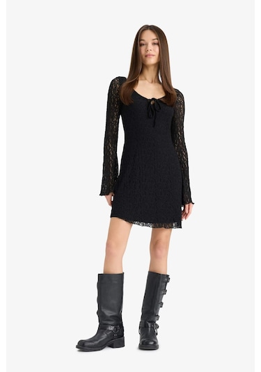 DeFacto V Yaka Dantel Uzun Kollu Mini Elbise F3465AX25SPBK81
