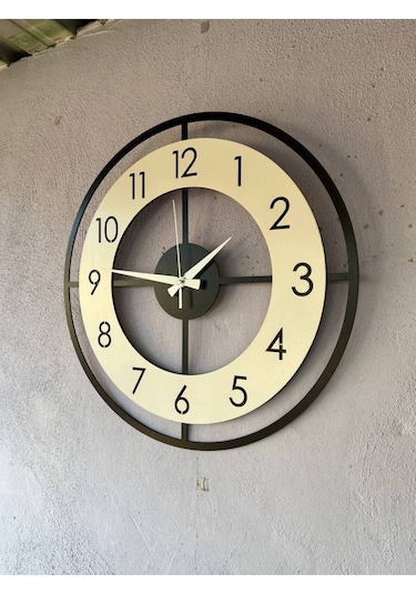 Ahşap Siyah Beyaz Mobilyaa Renk Desenli Hediyelik Sessiz Duvar Saati 50cm Beyaz