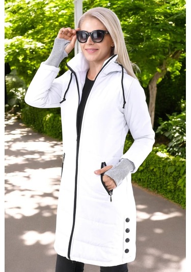 Kışlık Eldiven Detaytlı Kapüşonlu Uzun Şişme Kadın Mont Beyaz