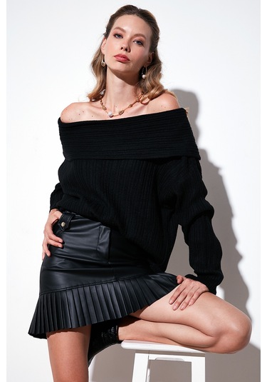 Lela Oversize Fit Madonna Yaka Triko Bayan Kazak 4615216 Siyah