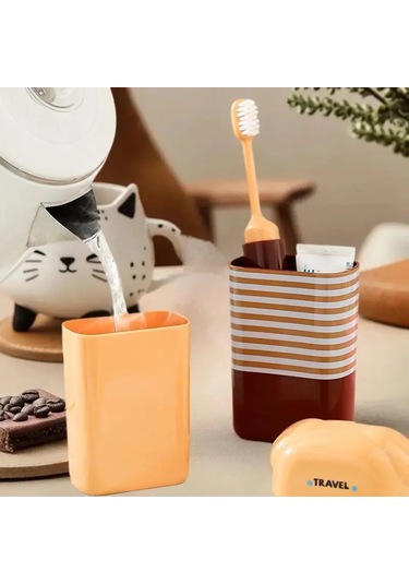 Yuqing Hua 2-ın-1 Seyahat Diş Fırçası Seti Katlanabilir