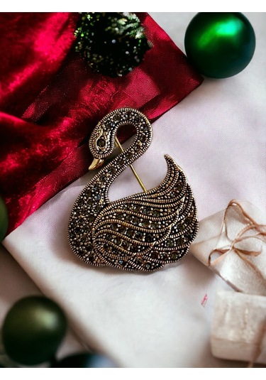 İnci Kuğu Motif Broş Yeşil