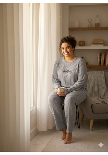 Kadın Gri Everything Pijama Takımı Gri