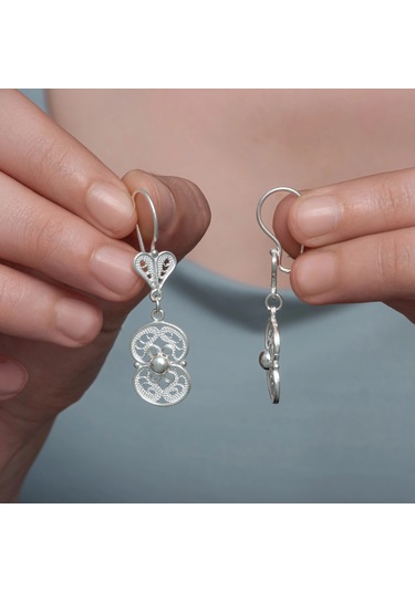 Gümüş Çiçek Motifli Telkari Kadın Küpe Gümüş