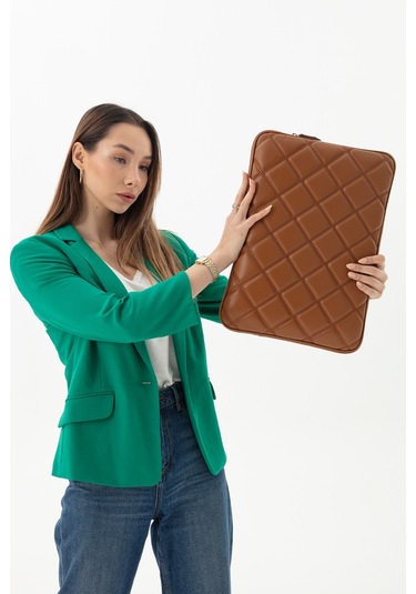 Kapitone Laptop Kılıfı 15.6 & 16 İnç Taba