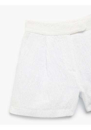 Koton Viskon Karışımlı Cepli Basic Şort Beyaz Desenli 5skg40006ew Beyaz Desenli Beyaz