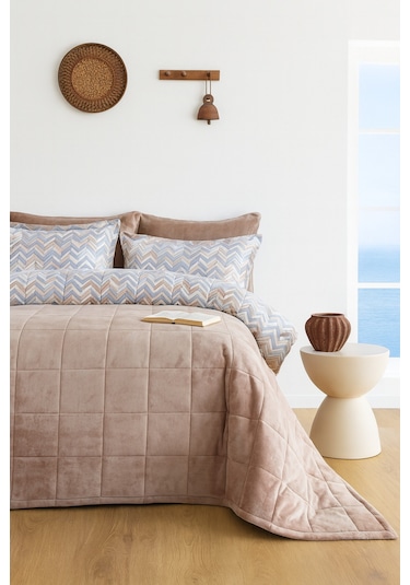 Wellsoft Kapitone Yatak Örtüsü Seti Çift Kişilik Hardy İndigo Lacivert