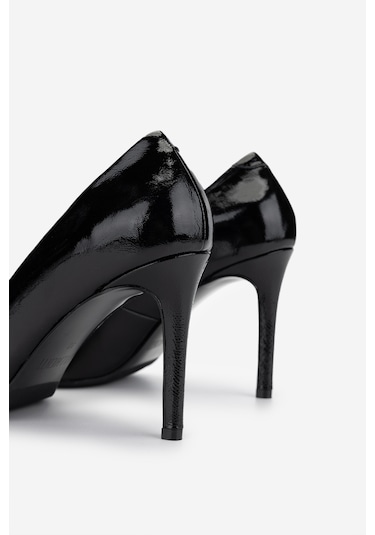 Valmenti Kadın Hakiki Deri Siyah Rugan Topuklu Ayakkabı 492 55700 Bn Ayk Y25 Sıyah Rgn Siyah Rugan Valmenti Kadın Hakiki Deri Siyah Rugan Topuklu Ayakkabı 492 55700 Bn Ayk Y25 Sıyah Rgn Siyah Rugan