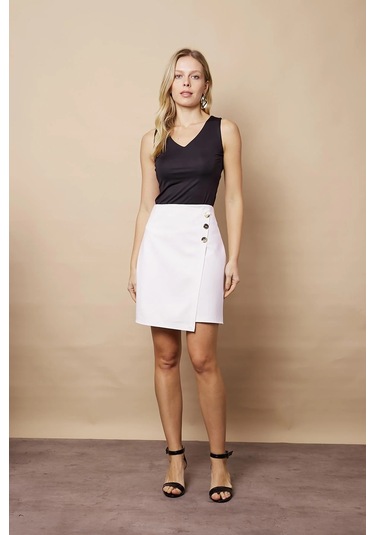 Kadın Arkadan Fermuarlı Düğme Detaylı Hafif Likralı Kumaş Diz Üstü Kalem Etek-krem Krem