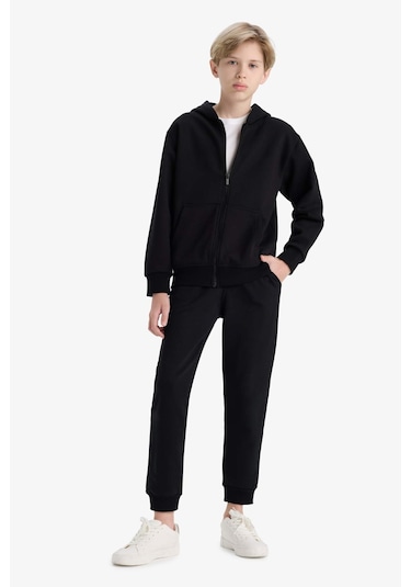 Defacto Erkek Çocuk Kapüşonlu Basic Düz Okul Fermuarlı Sweatshirt X7382a625wnbk81 Siyah Defacto Erkek Çocuk Kapüşonlu Basic Düz Okul Fermuarlı Sweatshirt X7382a625wnbk81 Siyah