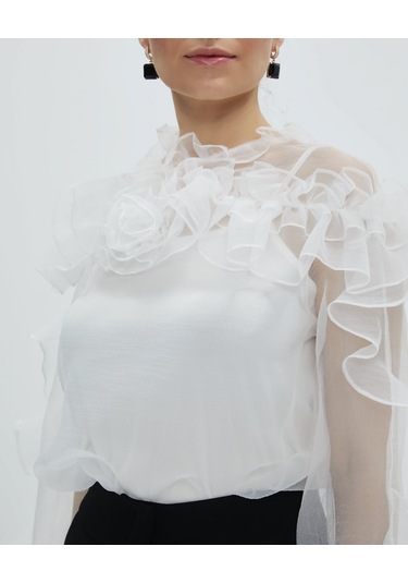 Kadın Volan Detaylı Şifon Bluz Çiçek Yaka Tasarım, Uzun Kollu Ekru