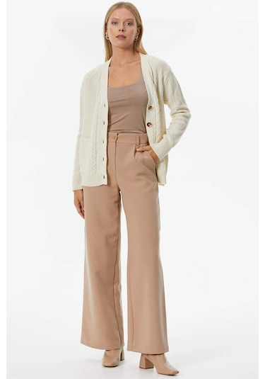 Düğmeli Saç Örgülü Triko Hırka  - Kemik