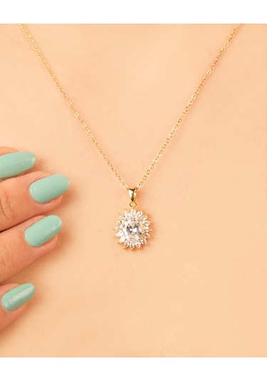 Kadın Kararmaz Çelik Takı Oval Zirkon Taşlı Abiye Kolye