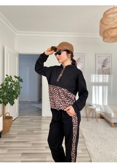 Modasize Kadın Uzun Kollu Leopar Detay Sweat Ve Yanı Leopar Şerit Detay Pantolon Ikili Takım Siyah
