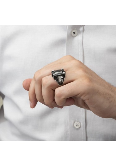Kartal Motifli Kare Siyah Taşlı 925 Gümüş Erkek Yüzük