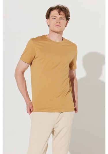 Ac&Co / Altınyıldız Classics Slim Fit Bisiklet Yaka Kısa Kol Pamuklu Erkek Tişört Hardal Ac&Co / Altınyıldız Classics Slim Fit Bisiklet Yaka Kısa Kol Pamuklu Erkek Tişört Hardal