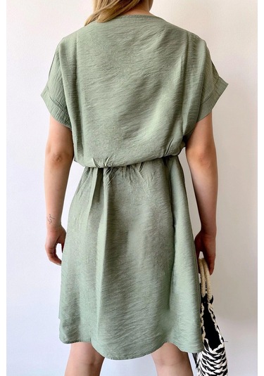 Kadın Haki Kısa Kol, Kalp Yaka, Dokulu Desen, Bele Oturan, Aerobin Lastikli Bel Midi Elbise Haki