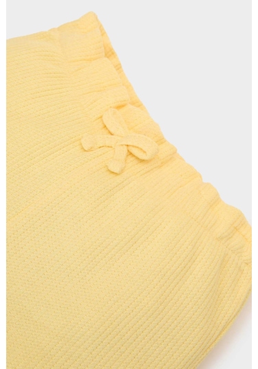 DeFacto Kız Bebek Beli Lastikli Waffle Şort A8043A525SMYL142 Sarı