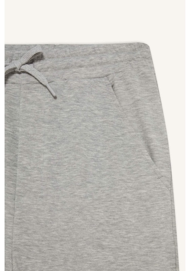 Defacto Regular Fit Basic Düz Beli Bağcıklı Düz Paça Cepli Eşofman Altı D6762AX25AU Gri Defacto Regular Fit Basic Düz Beli Bağcıklı Düz Paça Cepli Eşofman Altı D6762AX25AU Gri