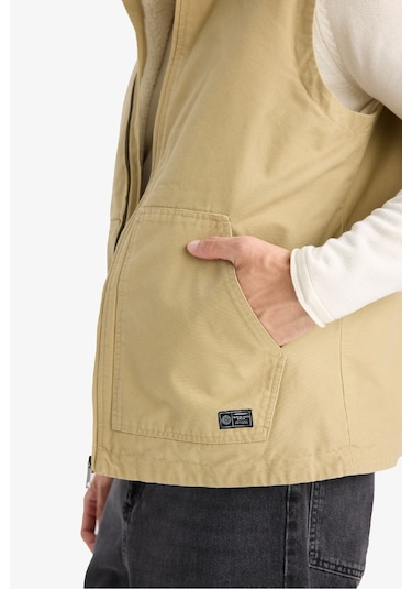 Defacto Regular Fit Dik Yaka Fermuarlı Cepli Pamuklu Yelek E8292ax25aubg795 Bej