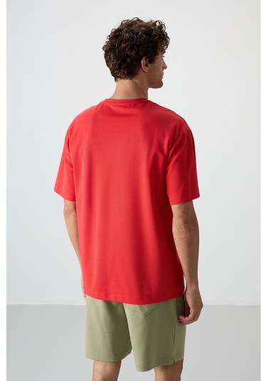 Tommy Life Fiesta Pamuklu Kalın Yüzeyi Dokulu Oversize Fit Baskılı Erkek T-shirt - 88366 Kirmizi