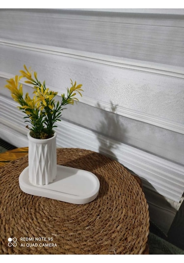 Mini Desenli Beton Saksı Tekli Ve Oval Tabak - Yapay Çiçek Hediyeli - Sarı