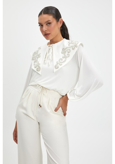 Parıltılı İşlemeli Zarif Yaka Tasarımlı, Balon Kollu Şık Bluz - Özel Günler Ve Günlük Kullanım İçin İdeal Ekru