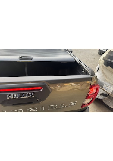 Türkmen Toyota Hılux Invincible 2022 Sonrası Kasa Kenar Orta Plastik